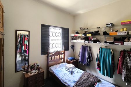 Casa à venda com 173m², 3 quartos e 4 vagas Casa à venda com 173m², 3 quartos e 4 vagasQuarto 3