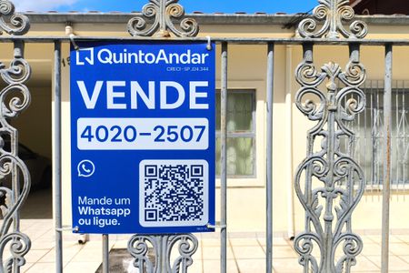 Casa à venda com 173m², 3 quartos e 4 vagas Casa à venda com 173m², 3 quartos e 4 vagasPlaquinha