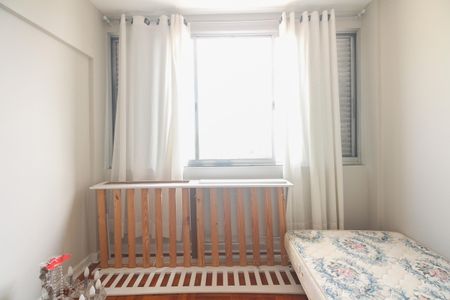 Apartamento à venda com 205m², 4 quartos e 2 vagasQuarto 3