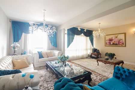 Apartamento à venda com 205m², 4 quartos e 2 vagasSala