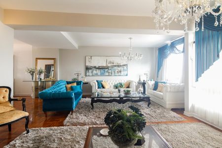 Apartamento à venda com 205m², 4 quartos e 2 vagasSala