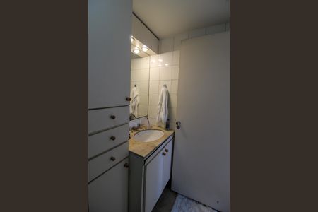 Apartamento à venda com 115m², 3 quartos e 2 vagas Apartamento à venda com 115m², 3 quartos e 2 vagasBanheiro