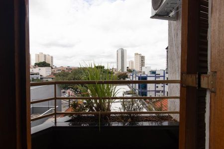 Casa à venda com 255m², 4 quartos e 5 vagas Casa à venda com 255m², 4 quartos e 5 vagasSacada Quarto 4