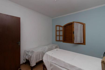 Casa à venda com 255m², 4 quartos e 5 vagas Casa à venda com 255m², 4 quartos e 5 vagasQuarto 3