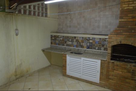 Casa de condomínio à venda com 120m², 4 quartos e 2 vagas Casa de condomínio à venda com 120m², 4 quartos e 2 vagasÁrea Gourmet