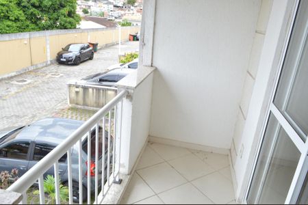 Casa de condomínio à venda com 120m², 4 quartos e 2 vagas Casa de condomínio à venda com 120m², 4 quartos e 2 vagasVaranda da suíte