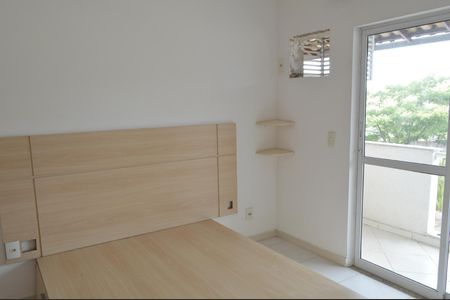 Casa de condomínio à venda com 120m², 4 quartos e 2 vagas Casa de condomínio à venda com 120m², 4 quartos e 2 vagasSuíte