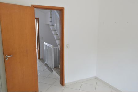 Casa de condomínio à venda com 120m², 4 quartos e 2 vagas Casa de condomínio à venda com 120m², 4 quartos e 2 vagasQuarto 1