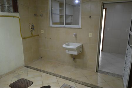 Casa de condomínio à venda com 120m², 4 quartos e 2 vagas Casa de condomínio à venda com 120m², 4 quartos e 2 vagasÁrea de Serviço