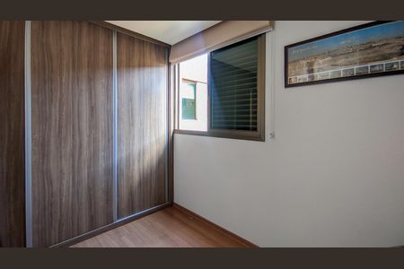 Apartamento à venda com 187m², 3 quartos e 2 vagasQuarto 3