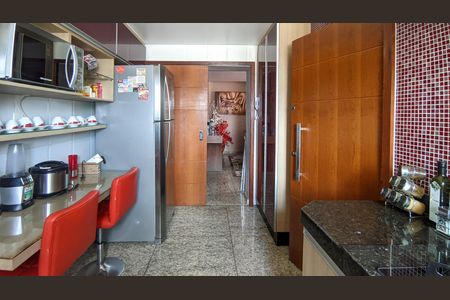 Apartamento à venda com 187m², 3 quartos e 2 vagasCozinha