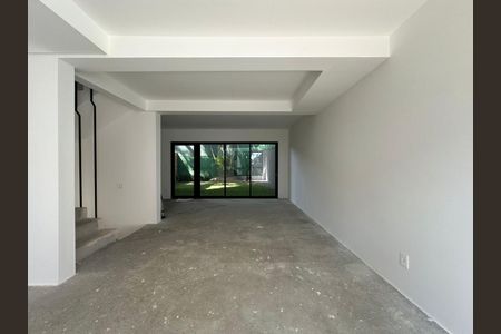 Casa de condomínio à venda com 470m², 3 quartos e 4 vagas