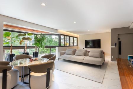 Apartamento à venda com 159m², 2 quartos e 2 vagas