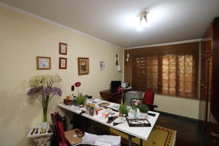 Casa à venda com 296m², 3 quartos e 5 vagasEscritório