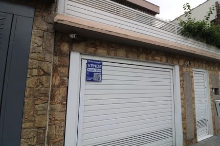 Casa à venda com 296m², 3 quartos e 5 vagasFachada + Placa