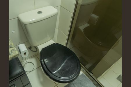 Apartamento à venda com 68m², 3 quartos e 1 vaga Apartamento à venda com 68m², 3 quartos e 1 vagaBanheiro Social