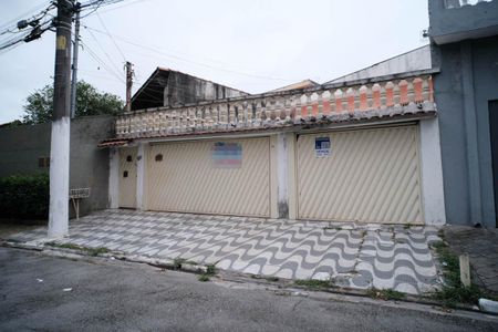 Casa à venda com 87m², 2 quartos e 2 vagasFachada - Plaquinha 