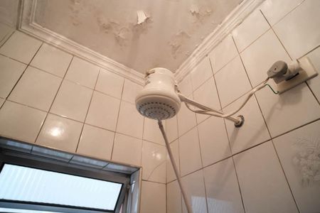 Casa à venda com 87m², 2 quartos e 2 vagasBanheiro Social