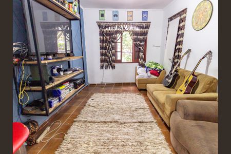Casa à venda com 400m², 6 quartos e 1 vaga Casa à venda com 400m², 6 quartos e 1 vagaQuarto 4