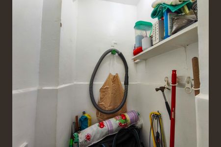 Apartamento à venda com 65m², 2 quartos e 1 vaga Apartamento à venda com 65m², 2 quartos e 1 vagaBanheiro de serviço