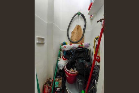 Apartamento à venda com 65m², 2 quartos e 1 vaga Apartamento à venda com 65m², 2 quartos e 1 vagaBanheiro de serviço