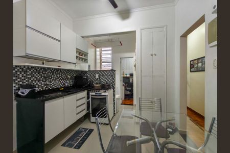Apartamento à venda com 65m², 2 quartos e 1 vaga Apartamento à venda com 65m², 2 quartos e 1 vagaCozinha