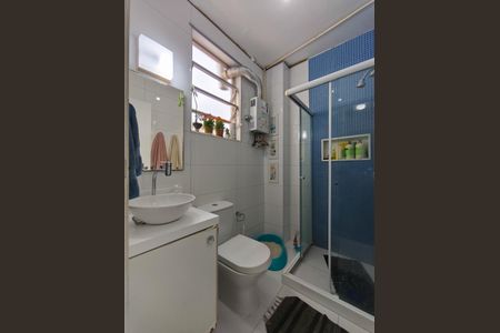 Apartamento à venda com 65m², 2 quartos e 1 vaga Apartamento à venda com 65m², 2 quartos e 1 vagaBanheiro