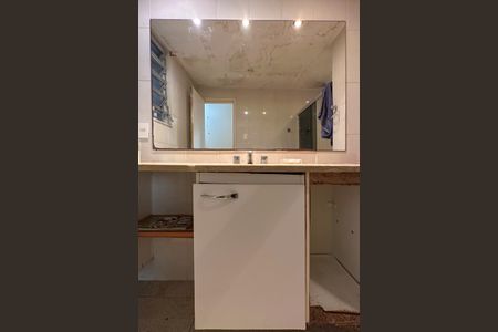 Apartamento à venda com 70m², 3 quartos e sem vagaBanheiro Social