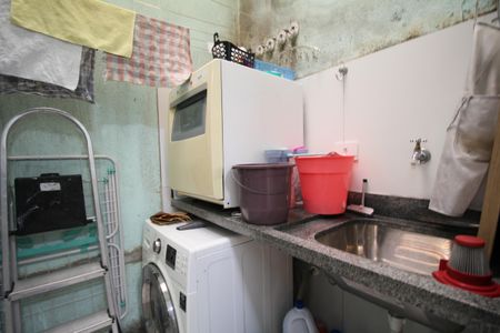 Casa de condomínio à venda com 84m², 2 quartos e 2 vagasÁrea de Serviço