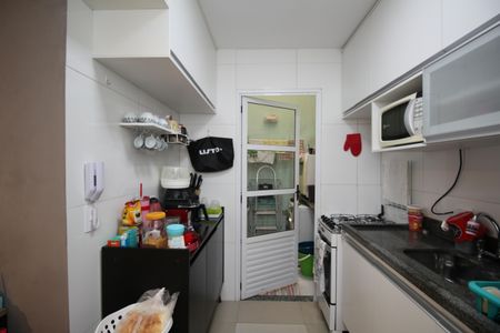Casa de condomínio à venda com 84m², 2 quartos e 2 vagasCozinha