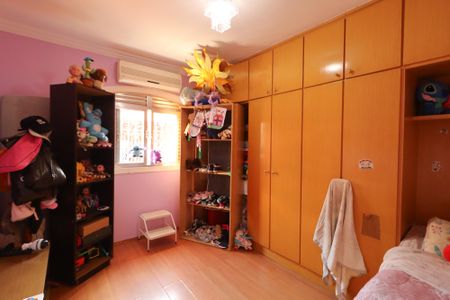 Casa à venda com 233m², 5 quartos e 2 vagas Casa à venda com 233m², 5 quartos e 2 vagasQuarto 1