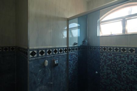 Casa à venda com 233m², 5 quartos e 2 vagas Casa à venda com 233m², 5 quartos e 2 vagasBanheiro 1