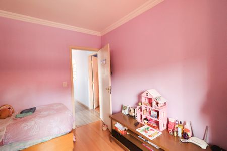 Casa à venda com 233m², 5 quartos e 2 vagas Casa à venda com 233m², 5 quartos e 2 vagasQuarto 1