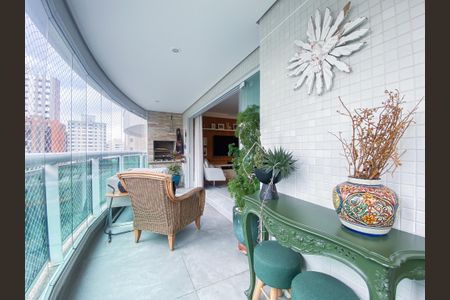 Apartamento à venda com 176m², 3 quartos e 4 vagas