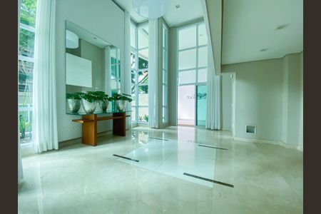 Apartamento à venda com 176m², 3 quartos e 4 vagas