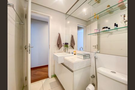 Apartamento à venda com 176m², 3 quartos e 4 vagas