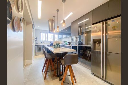 Apartamento à venda com 176m², 3 quartos e 4 vagas