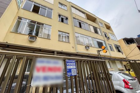 Apartamento à venda com 98m², 3 quartos e 1 vagaFachada