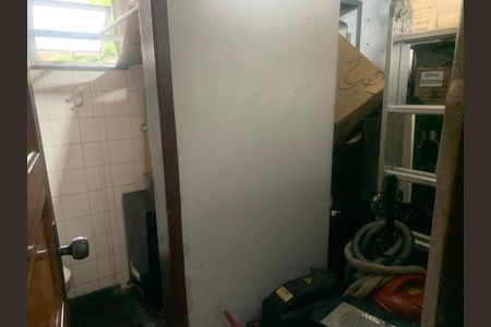 Casa à venda com 168m², 7 quartos e 2 vagasDCE / Quarto de servico