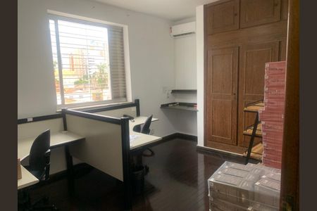 Casa à venda com 168m², 7 quartos e 2 vagasTerceiro quarto - segundo nivel