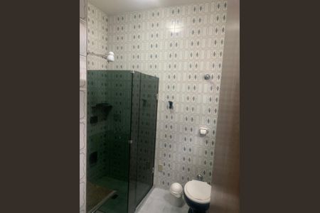 Casa à venda com 168m², 7 quartos e 2 vagasBanho social no primeiro nivel