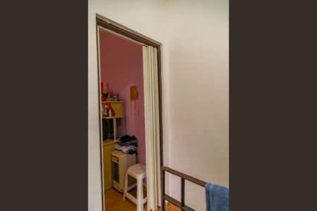 Casa à venda com 180m², 5 quartos e 2 vagas Casa à venda com 180m², 5 quartos e 2 vagasCorredor da Casa 2