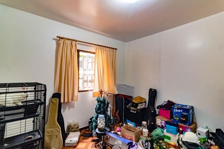 Casa à venda com 180m², 5 quartos e 2 vagas Casa à venda com 180m², 5 quartos e 2 vagasQuarto 3