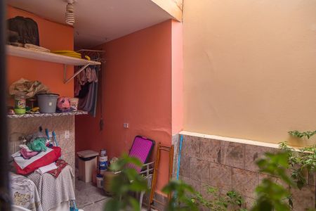 Casa à venda com 180m², 5 quartos e 2 vagas Casa à venda com 180m², 5 quartos e 2 vagasVista da Sala da Casa 2