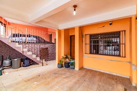 Casa à venda com 180m², 5 quartos e 2 vagas Casa à venda com 180m², 5 quartos e 2 vagasGaragem