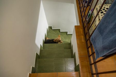 Casa à venda com 180m², 5 quartos e 2 vagas Casa à venda com 180m², 5 quartos e 2 vagasCorredor da Casa 2 - Escada