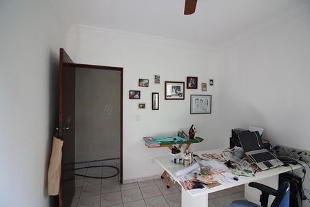 Casa para alugar com 230m², 3 quartos e 2 vagasQuarto 2