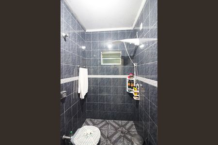 Casa para alugar com 230m², 3 quartos e 2 vagasBanheiro Social 1