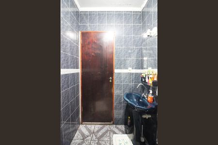 Casa para alugar com 230m², 3 quartos e 2 vagasBanheiro Social 1