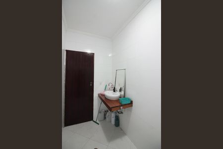 Casa para alugar com 230m², 3 quartos e 2 vagasBanheiro Social 2